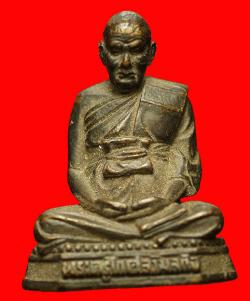 รูปหล่อพระครูโกศลวิมลกิจ วัดเก่างิ้ว จ.นครราชสีมา