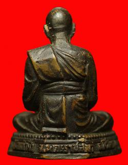 ภาพที่ 2 รูปหล่อพระครูโกศลวิมลกิจ วัดเก่างิ้ว จ.นครราชสีมา